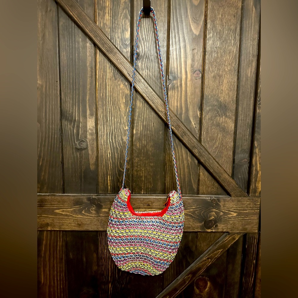 Handmade crossbody pop tab purse with lining and zip closure